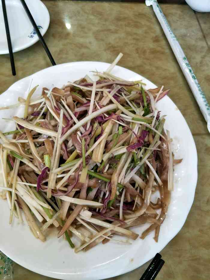 鲁阳快餐-"真是个不错的餐馆,味道很好,菜量也大,尤."-大众点评移动版