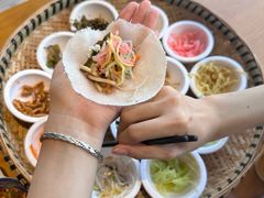 -包整·丝娃娃(一览甲秀楼风景店)