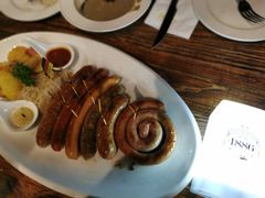 -1886德国汽车餐厅(外滩十六铺码头店)