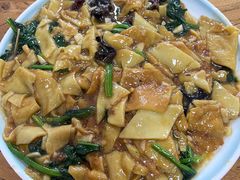 -溢心园香河肉饼总店