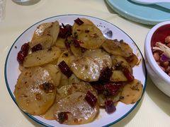 -嗨辣小聚·盘锦河蟹·海鲜烧烤龙虾(盘锦十年好店)