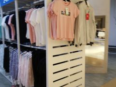 -BIGOFFS 超级折扣(仁恒伊势丹店)