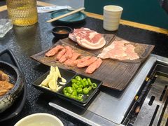 -臻牛烤肉