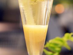 -Oasis Bar & Grill