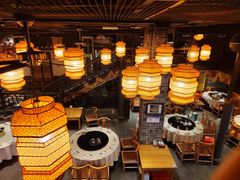 -帅巴人舅母子腊蹄民俗村