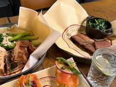 -BOURBON 玻本美式餐厅酒吧(虹桥新天地店)