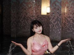 -裕龙汤泉