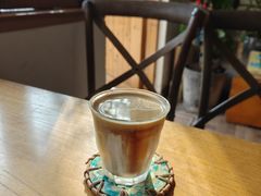 -In Cafe隐食研室