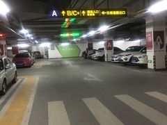 -万象城-停车场