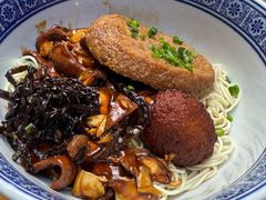 -沪西老弄堂面馆(定西路店)