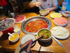-城墙拐拐火锅(三峡广场黑金冠店)