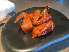 脆皮妙龄乳鸽-新荣记(BFC外滩金融中心店)