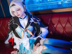 -米游妙妙屋cosplay换装自拍摄影体验馆
