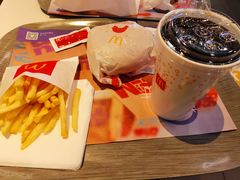 -麦当劳(凯德MALL太阳宫店)