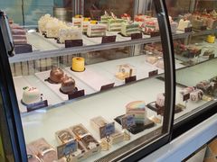 面包甜点陈列柜-清真红房子西饼屋(火车站店)