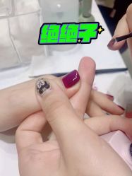 -吉吉靓甲美睫