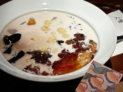 -RUXU入续糖水铺与包(卓悦中心店)
