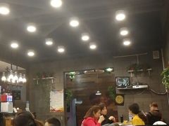 大堂-愉肴麻辣香锅(中山路店)
