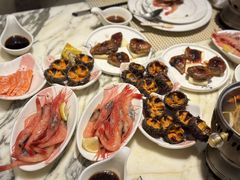 -雍和会海鲜姿造自助(湖东路店)