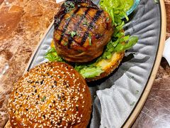-Let'sBURGERplus·非常创意汉堡(三里屯店)