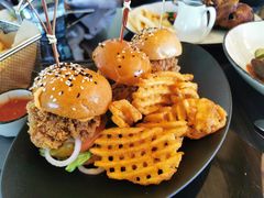 炸鸡小汉堡-哈蒙德餐厅
