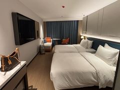 -宜致酒店(永庆坊彩虹桥地铁站店)