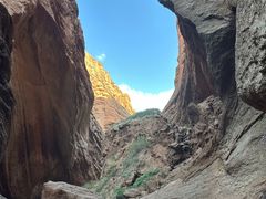 -天山神秘大峡谷