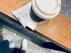 -星巴克(广州南站A18检票口楼上)