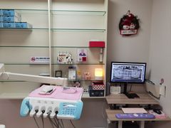 -瑞尔齿科(南京东路名人诊所)