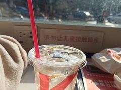 -肯德基(洛川店)