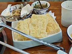 -老何家后安粉·糟粕醋海鲜火锅(三亚湾椰梦长廊店)