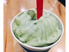 暴风雪巴旦木抹茶-DQ·蛋糕·冰淇淋(苏州中心店)