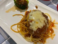 牛肉汉堡配意面-VITELLO意大利料理(崂山路店)