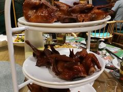首创黑椒乳鸽-粤小馆(天安云谷店)