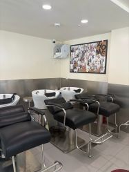 -5M HAIR SALON