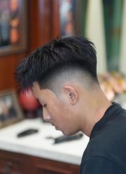 -海文先生国潮烫染男士理发馆