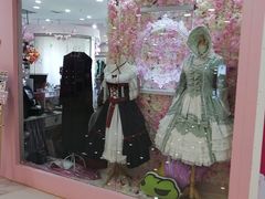 -甜镜物语 LOLITA·汉服·JK制服三坑生活馆(滨江道店)