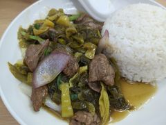 酸菜牛肉饭-兴兴旺·冬瓜盅·啫啫煲(西华路店)