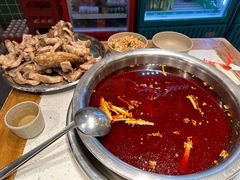 -肖肖酸萝卜鱼火锅(总店)