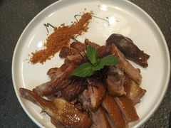 -万重锦·人文川菜馆(骡马市店)