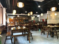 大堂-黄桷树曹家私房菜(江与城店)