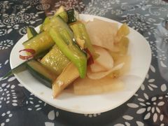 -八两八金·莱芜特色炒鸡(市南漳浦路店)