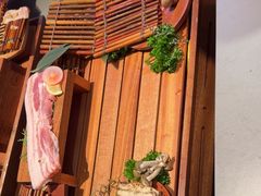-轻烧烤肉(光谷步行街店)