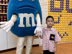-m豆巧克力世界(上海世茂广场店)