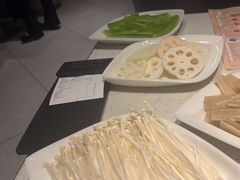 -三江源活鱼现烤(维多利摩尔城店)