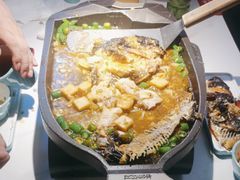 -江边城外烤全鱼(世茂广场店)