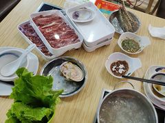 -杨老板·海鲜集市火锅·鲜切牛肉(中防万宝店)