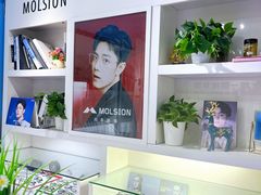 -提一眼镜·蔡司·依视路(小寨店)