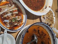 -小三峡食府(西五路店)