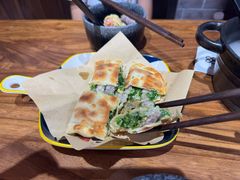 虾虎哈饼-地二手作鱼汤馄饨(上街里店)